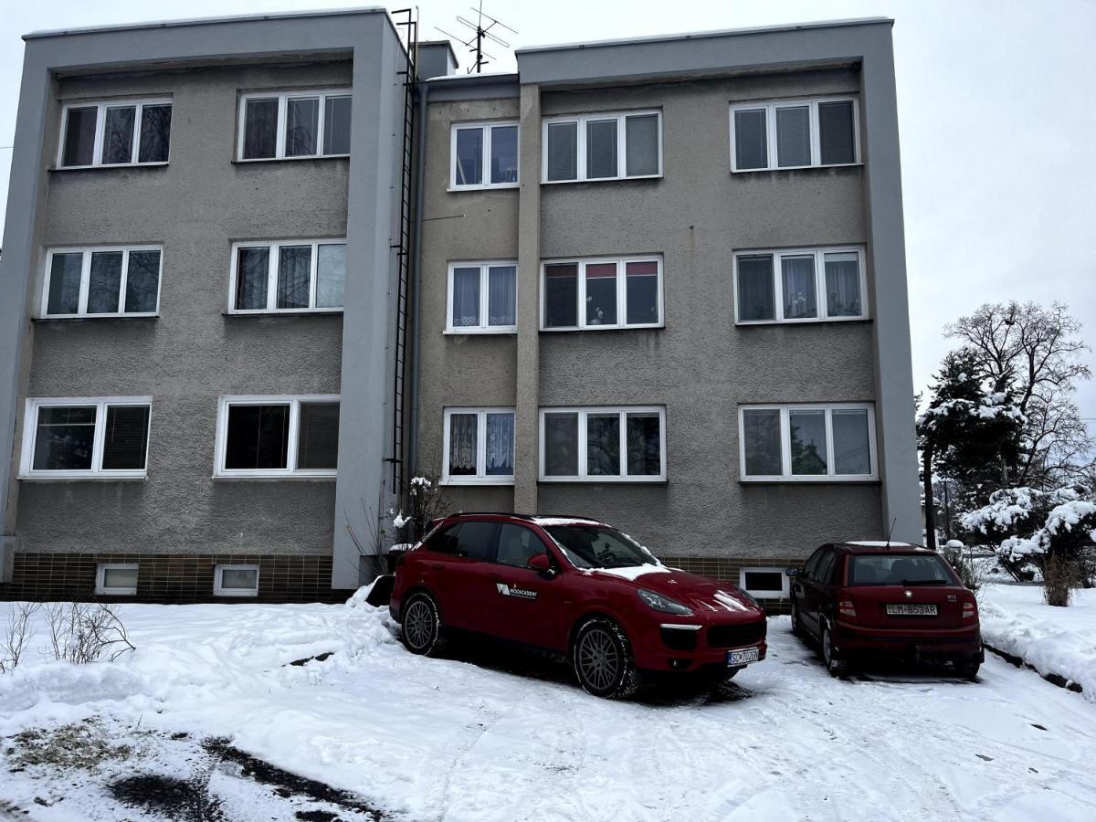 Ubytovanie Demaenova 3Izb 5Osob Sauna - Cube '69 Liptovsky Mikulas Exterior photo